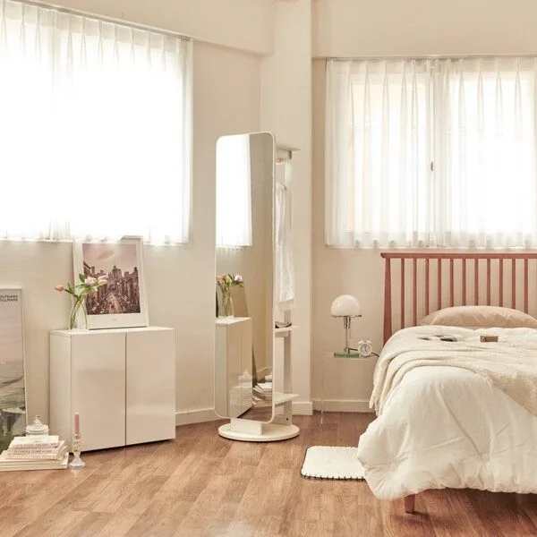  라망 크림 멜로우 회전 수납 행거 전신 거울 1700 방문설치 