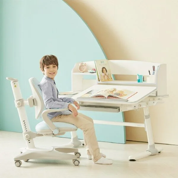 리바트어린이책상 믿고쓰는 꿀템